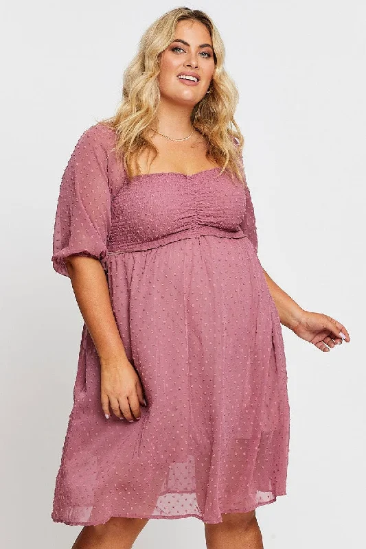 Midi Dresses for elegant family gatherings-Pink 3/4 Sleeve Chiffon Flocked Midi Dress