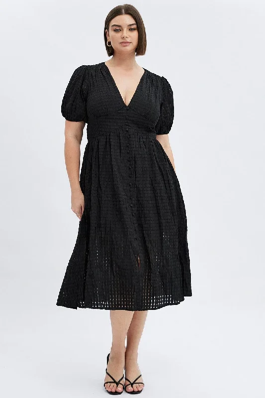 Midi Dresses for trendy fall family gatherings-Black Midi Dress Short Puff Sleeve