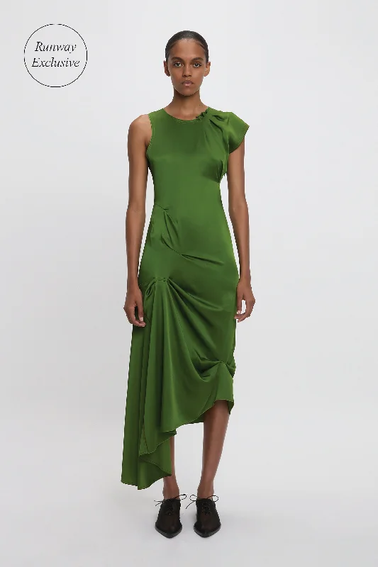 Midi Dresses for trendy fall family reunion wear-Draped Tuck Detail Midi Dress in Algae Green