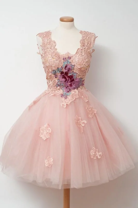 A-Line V-Neck Pink Cocktail Tulle Homecoming Dress with Appliques Short Prom Dresses