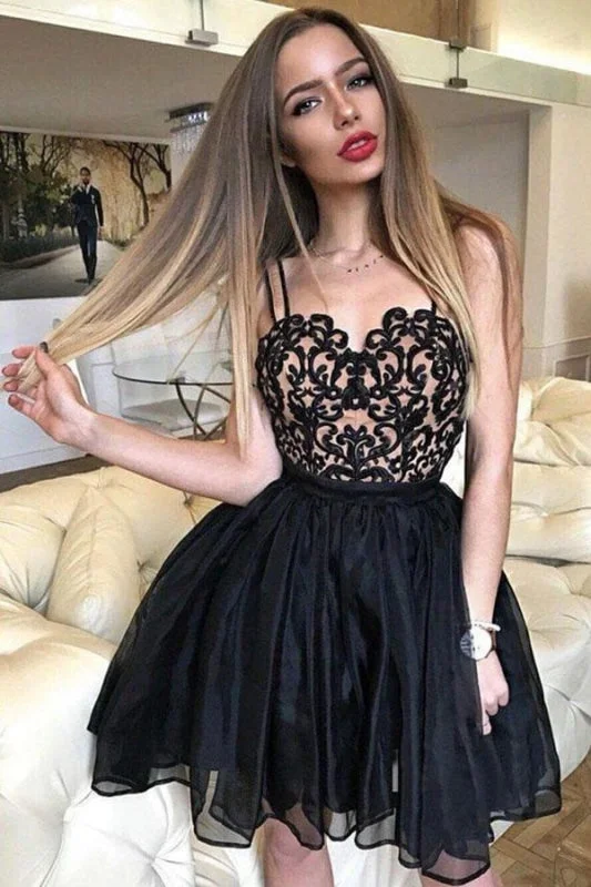 Black Straps Sweetheart Lace Appliques Short Homecoming Cheap Mini Cocktail Dress