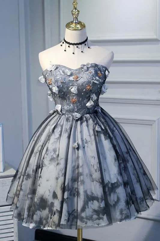 Princess Strapless Short Homecoming with Flowers Appliques Puffy Cocktail Dress