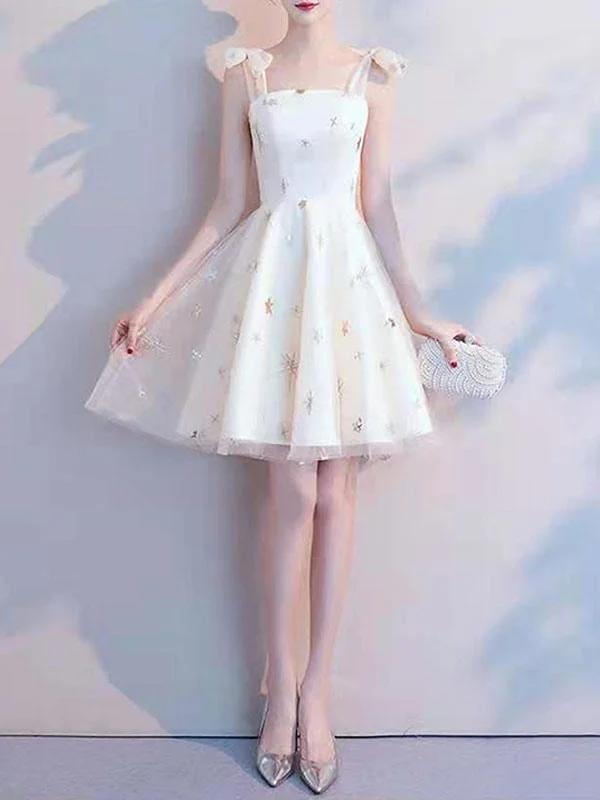 White Cocktail Dress Elegant A-Line Strapless Sleeveless Bows Lace Champagne Short Evening Dress