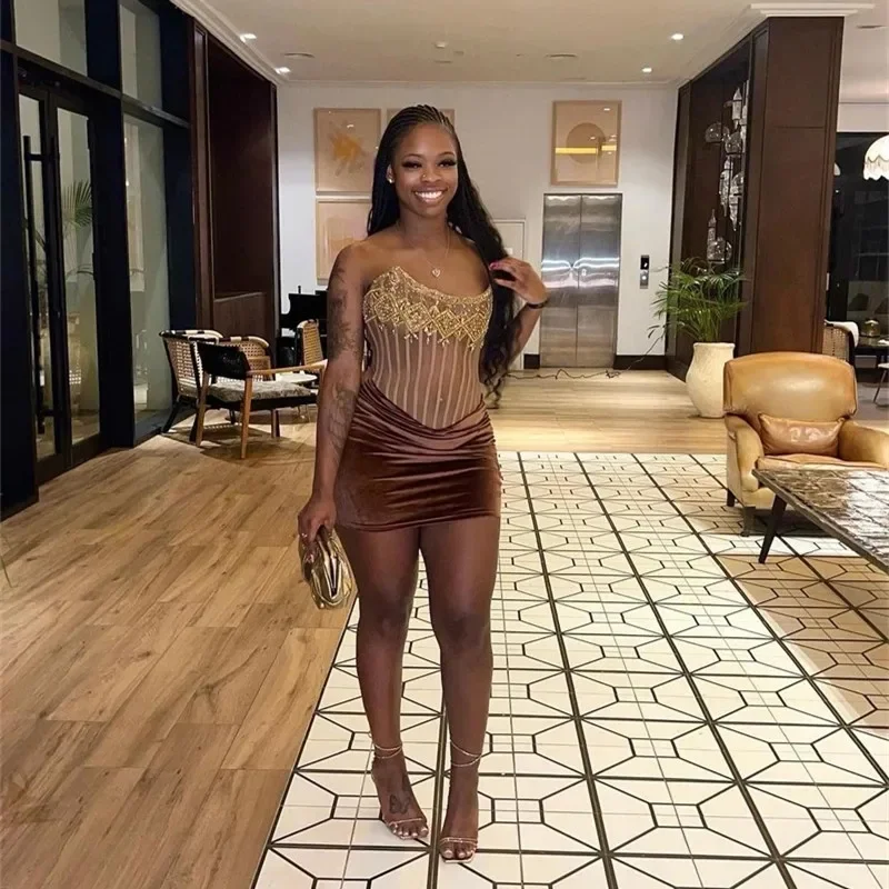 Brown Velvet Short Prom Dresses for Black Girls Charming Crystal Beaded Birthday Party Gowns Illusion Mini Cocktail Homecom