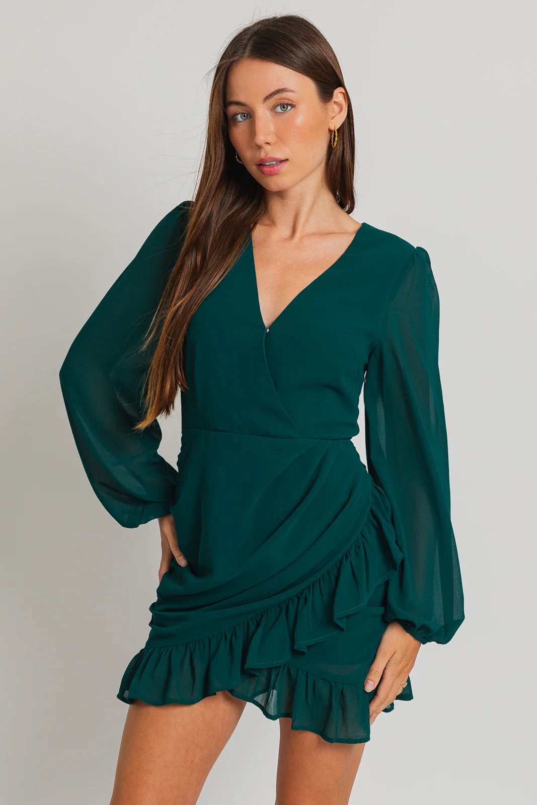 Mini Dresses with pleated details-Ruffle Ruched Detail Wide Sleeve Chiffon Mini Dress