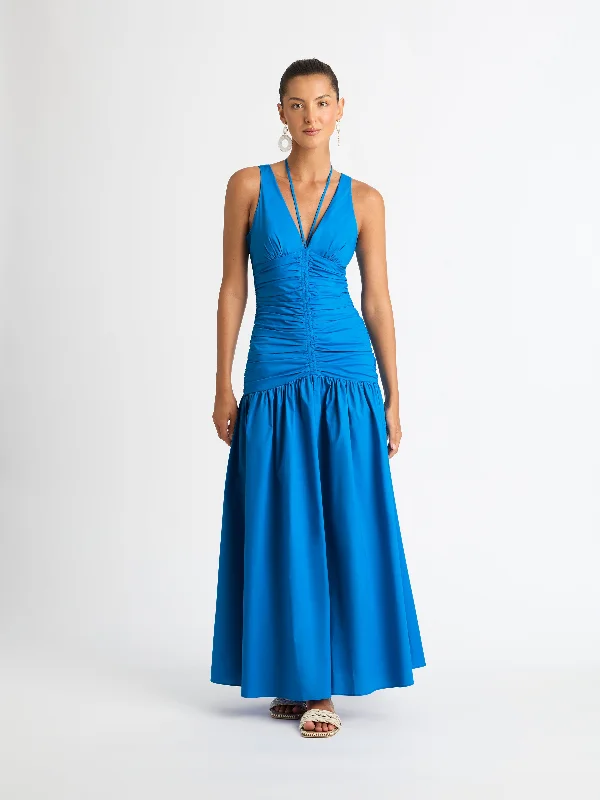 Maxi dresses for a glamorous evening under the stars in the city -ISLA MAXI DRESS