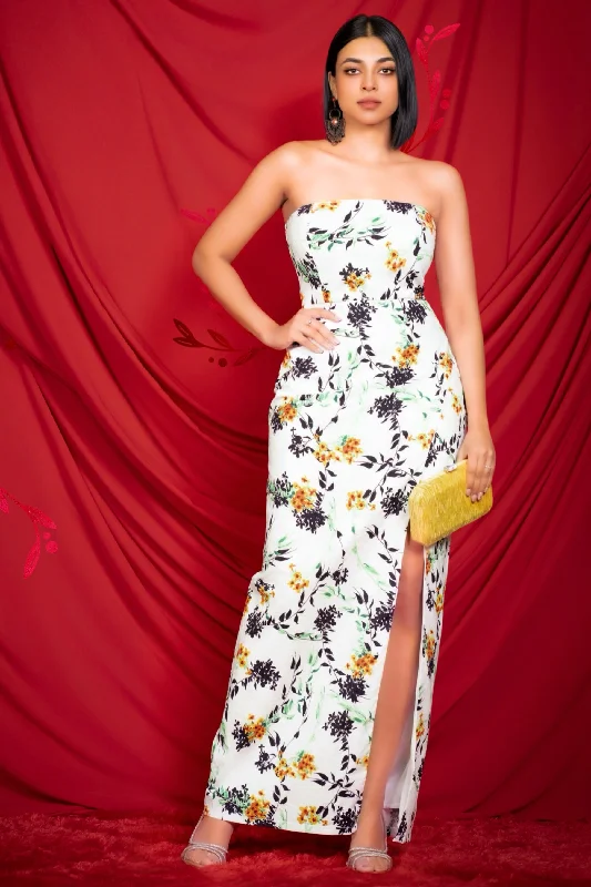 Maxi dresses for a luxurious formal celebration by the lake -Printed Strapless Maxi Dress