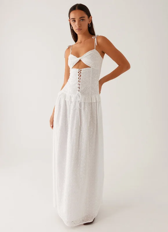 Maxi dresses for a luxurious beachside family celebration -Reveria Twist Maxi Dress - Ivory