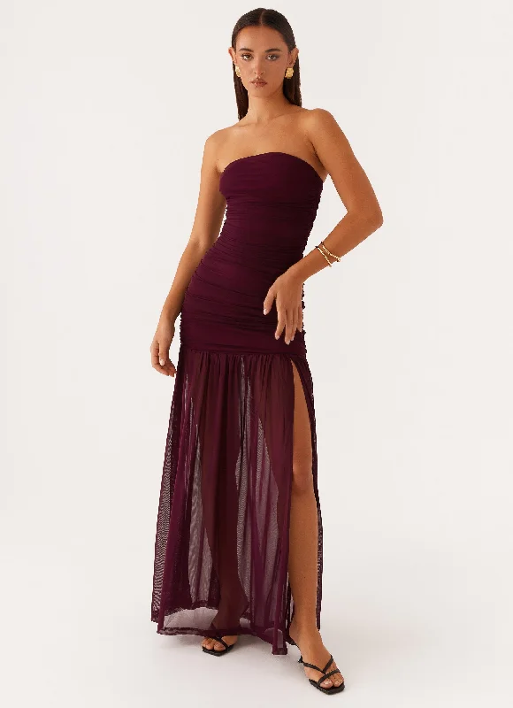 Maxi dresses with a lace back for a delicate, feminine look -Savaya Maxi Dress - Mulberry