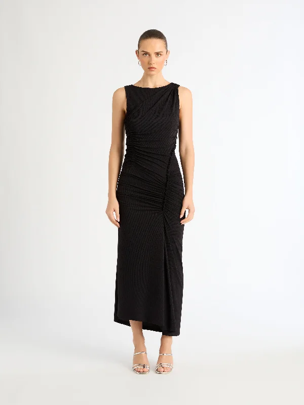 Maxi dresses for an elegant dinner celebration in the countryside -TRUTH OR DARE MAXI DRESS